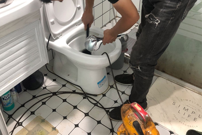 瑞溪镇疏通下水道