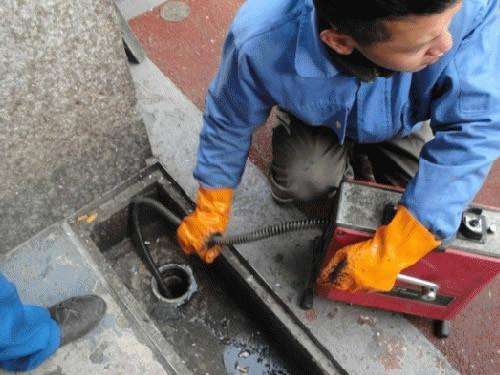 瑞溪镇疏通下水道